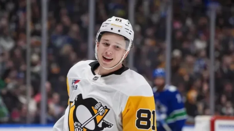 Pens’ Kindel Shines in Homecoming Victory Over Canucks