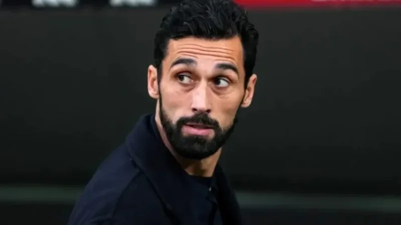 Real Madrid Manager Confronts Key Position Dilemma for Benfica Match
