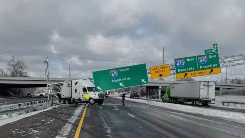 Winter Storm Kills 35 in U.S., More Arctic Air to Hit South