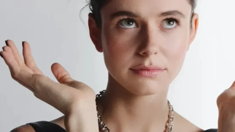 Alison Oliver Shines in Emerald Fennell’s ‘Wuthering Heights’ Adaptation