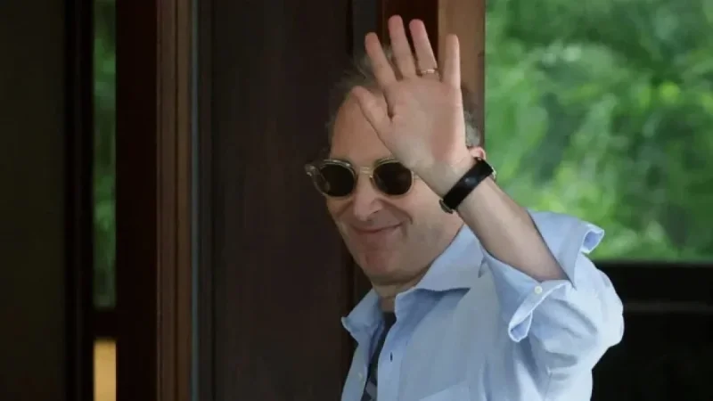 Amazon Reveals Layoffs Strategy as Focus Shifts to Startups