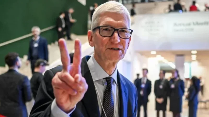 Apple Employees Outraged at Tim Cook Watching ‘Melania’ Film Post-CBP Incident