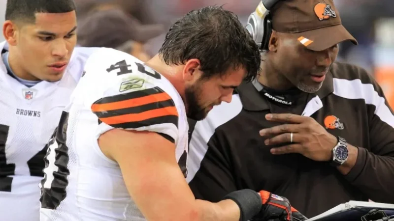 Cleveland Browns Hire George Warhop as Offensive Line Coach