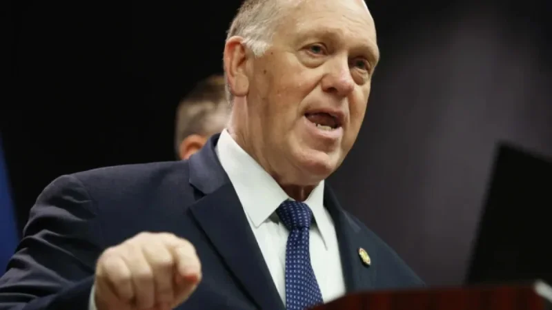 Homan, Trump’s Ex-Border Chief, Intensifies Minnesota Operations