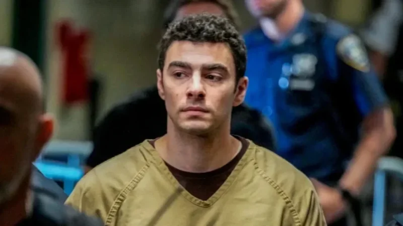 Impostor Allegedly Faked FBI Role to Free Luigi Mangione from Jail