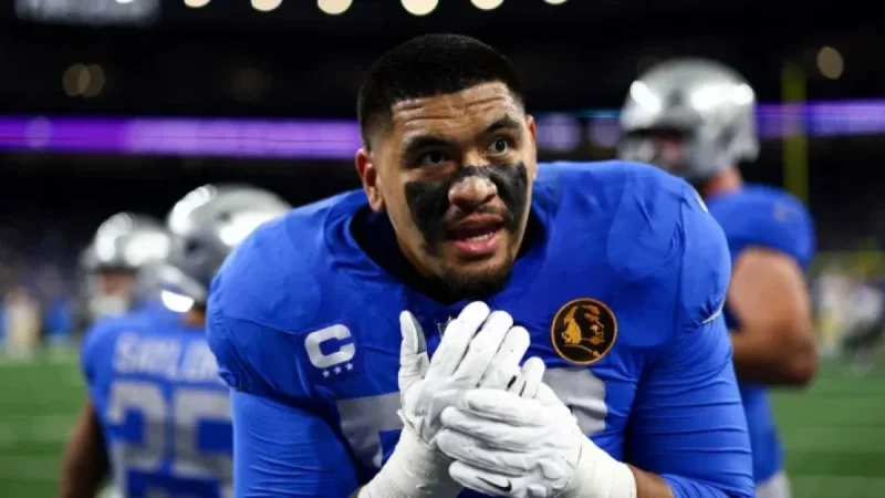 Penei Sewell Nominated for NFL’s Inaugural Best Offensive Lineman Award