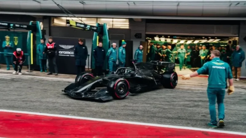 Aston Martin Unveils 2026 F1 Car on Day Four’s Final Hour