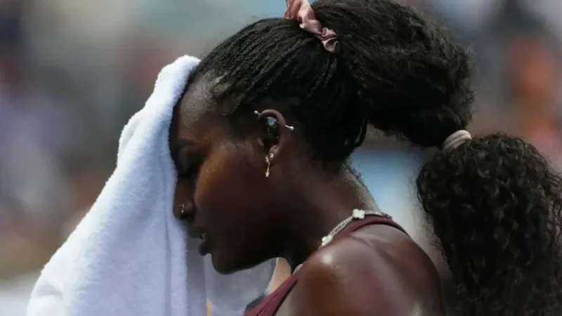 Australian Open: Spectators and Players Combat Intense Heatwave