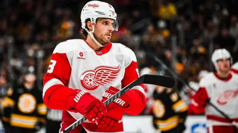 Ben Chiarot Inks 3-Year, $11.55M Deal with Red Wings