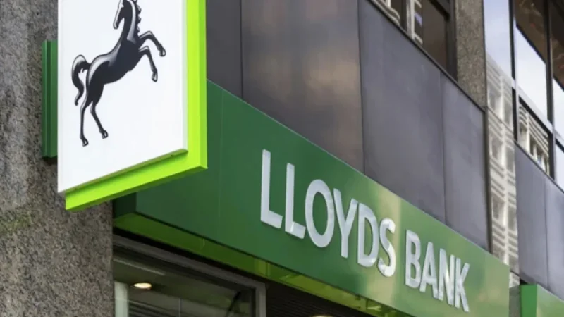 Lloyds Q4 Results: Profit Surges 9%