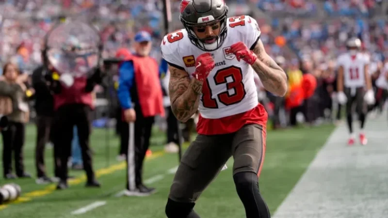 Mike Evans Considers Exploring Teams Beyond the Buccaneers