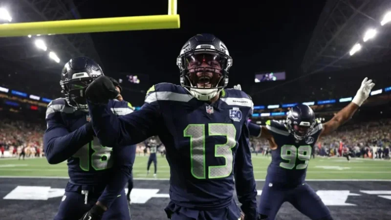 Seahawks: Ernest Jones Limited, Charles Cross Misses Practice