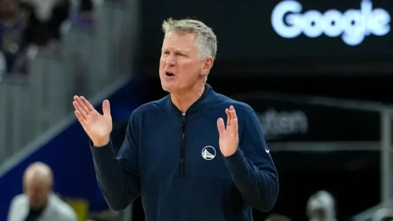 Steve Kerr Likely to Remain with Warriors Next Season