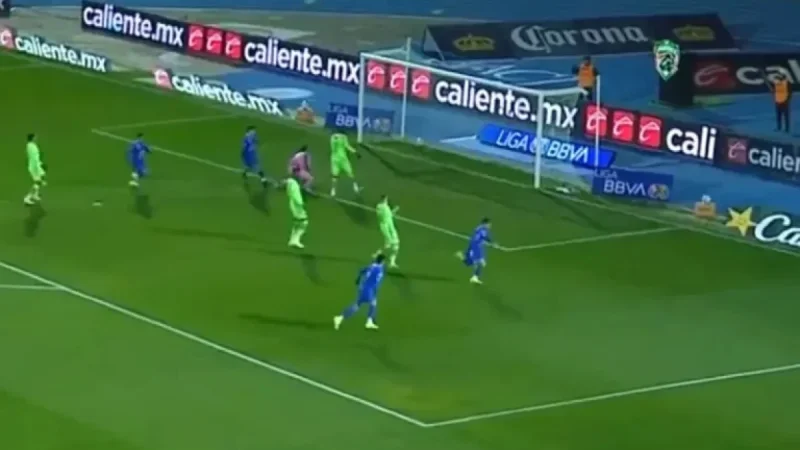 Agustín Palavecino Scores in 25 Seconds in Cruz Azul vs. Juárez