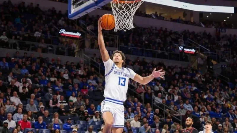Billikens Host Dayton in Sold-Out Showdown at Chaifetz Arena