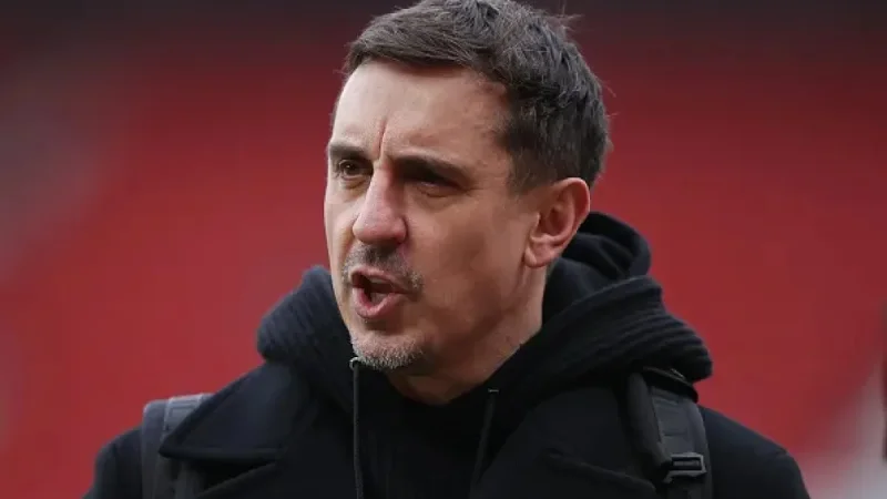 Gary Neville Urges Rosenior for Tough Garnacho Decision Against West Ham