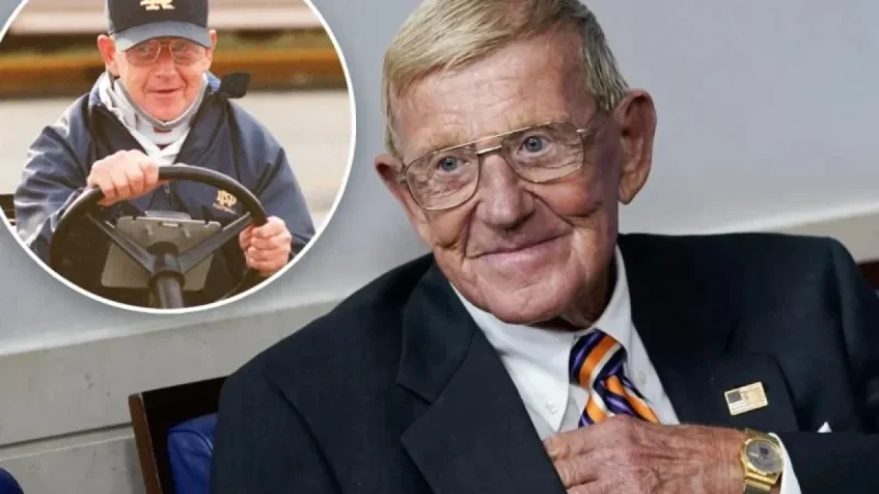 Legendary Notre Dame Coach Lou Holtz Enters Hospice Care at 89