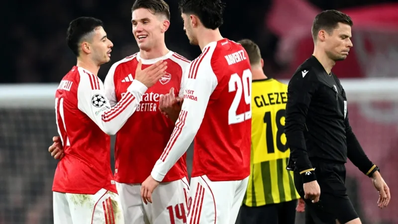 Premier League weekend: Arsenal’s lead tested as Monday transfer deadline nears