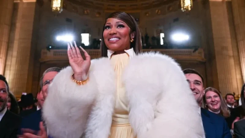 White House Insider Criticizes Nicki Minaj’s $1M Gold Card Display