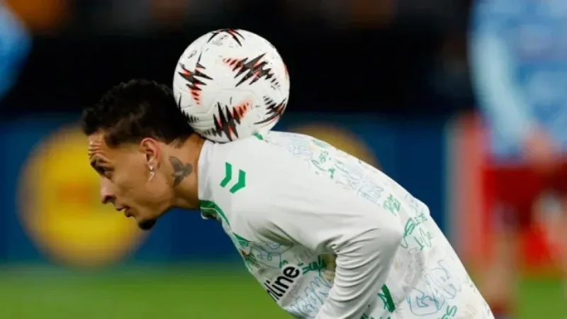 Betis and Valencia Clash: Verdiblanca Celebration Continues at La Cartuja