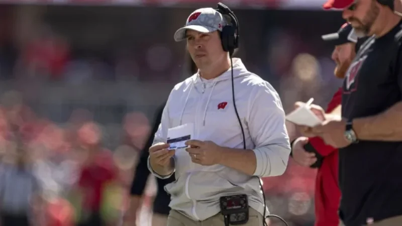 Bills Appoint Former Player Leonhard as Defensive Coordinator