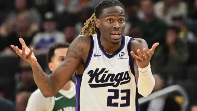 Cavaliers Secure Ellis, Schröder in Three-Team Trade Deal