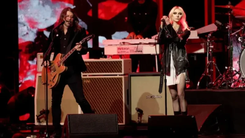Foo Fighters, Taylor Momsen Perform Mariah Carey’s Secret ’90s Grunge Songs at MusiCares Tribute