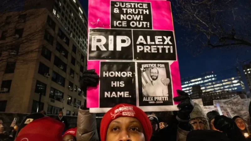New York Vigil Honors Alex Pretti and ICE Victims