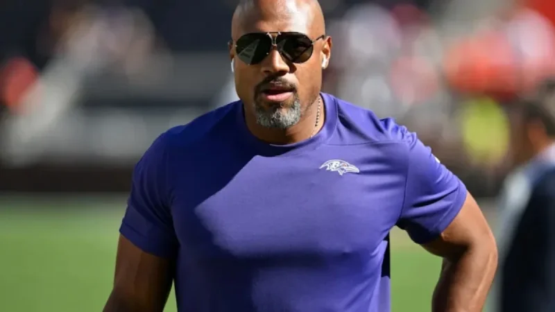 Anthony Weaver Joins Baltimore Ravens, Departs Miami Dolphins