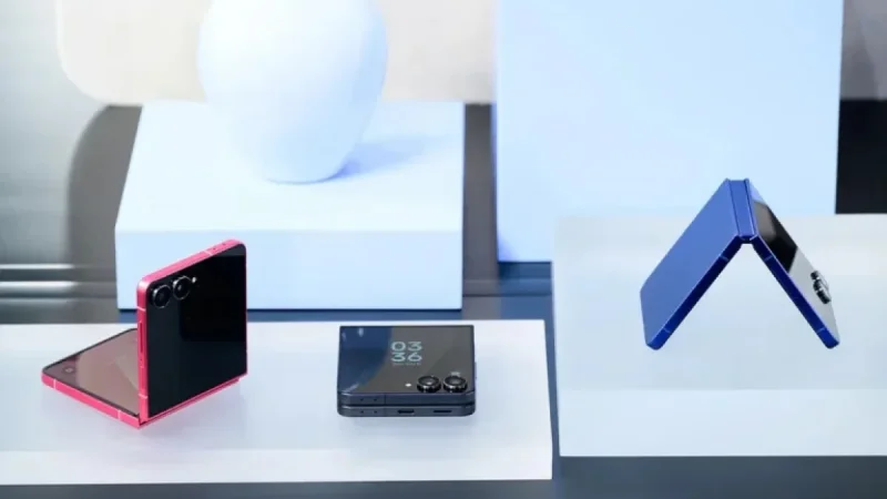 Apple Plans Second Foldable iPhone: Potential Clamshell Design
