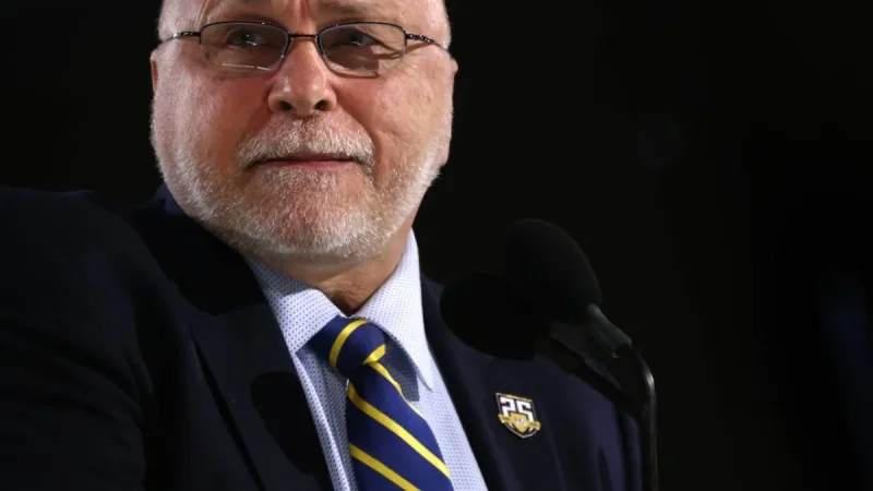Barry Trotz poised to step down as Nashville Predators GM