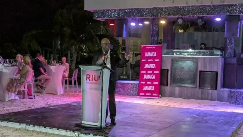 Jamaica’s Tourism Minister Applauds Travel Advisors, Shares Island Updates