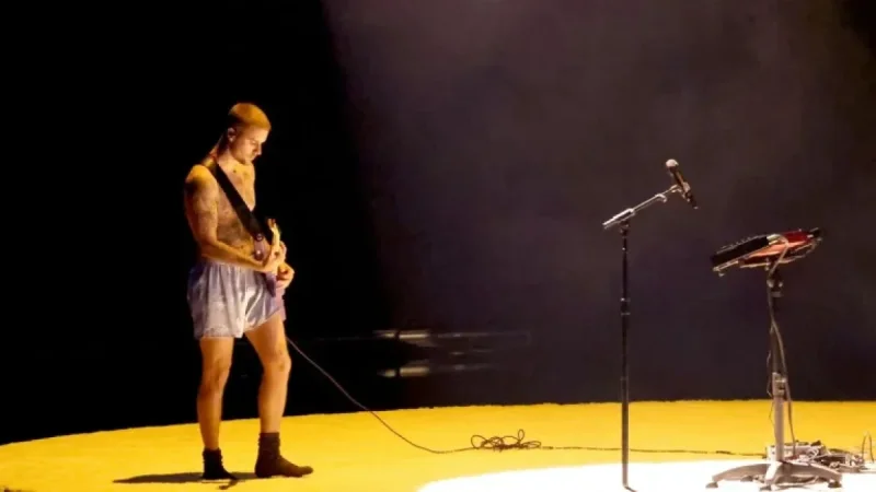 Justin Bieber Stuns in Underwear Performance at 2026 Grammys