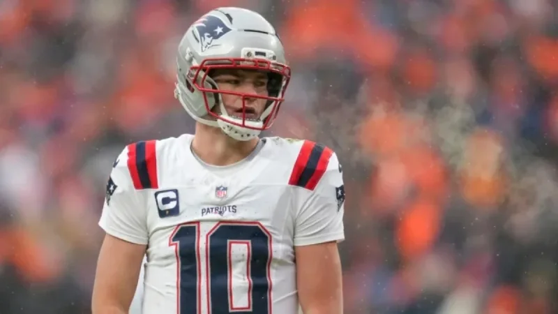 Patriots’ QB Drake Maye Absent from Practice Due to Illness