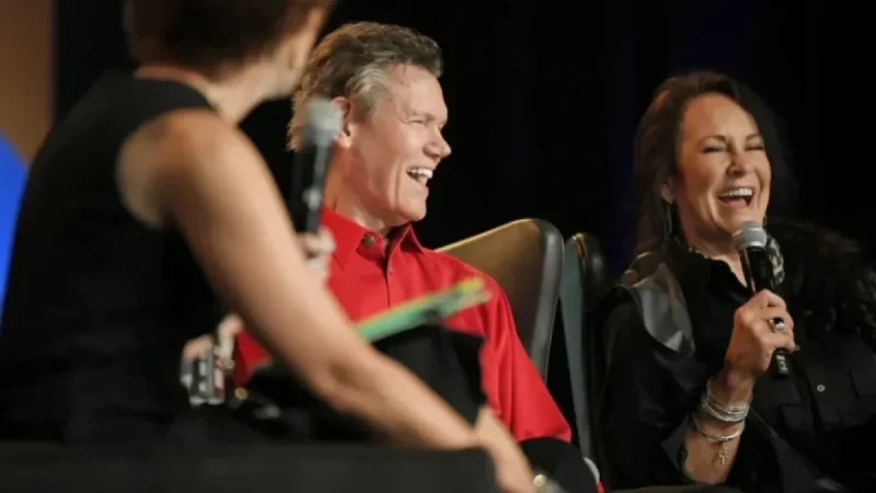 Randy Travis to Resume Touring with March Concert at Long Center