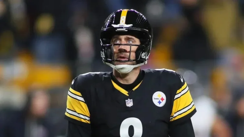 Steelers Anticipate Aaron Rodgers’ Comeback in 2026