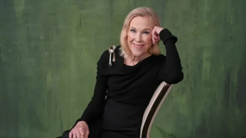 Catherine O’Hara’s Death Spotlights Rare Dextrocardia Heart Condition