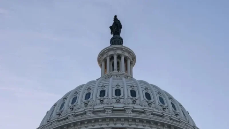 House Votes to Halt Shutdown as Trump Meets Colombian President
