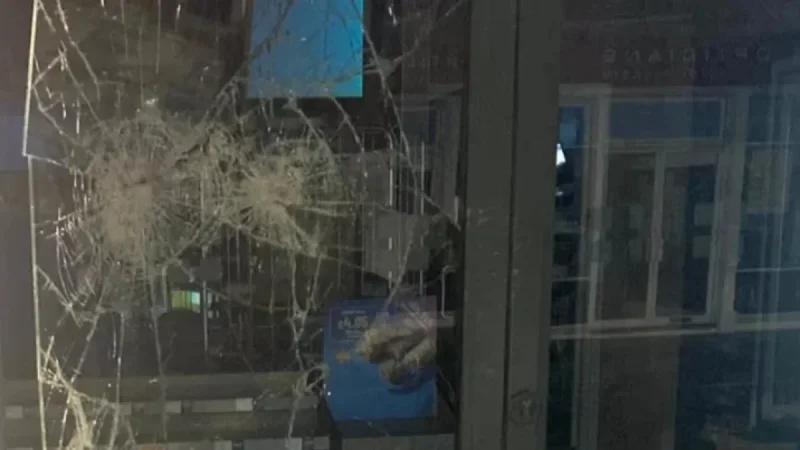 Midlothian Greggs Vandalized in Early Morning Incident, Police Investigate