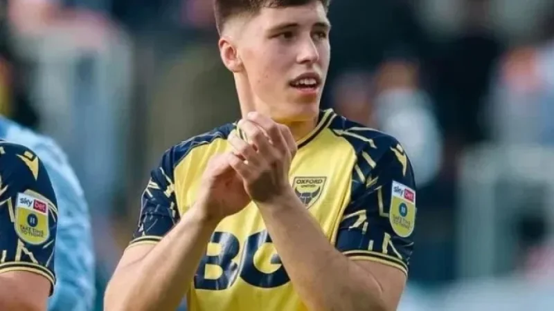 Scottish Club Hibernian Pursues Romanian Talent Stephan Negru