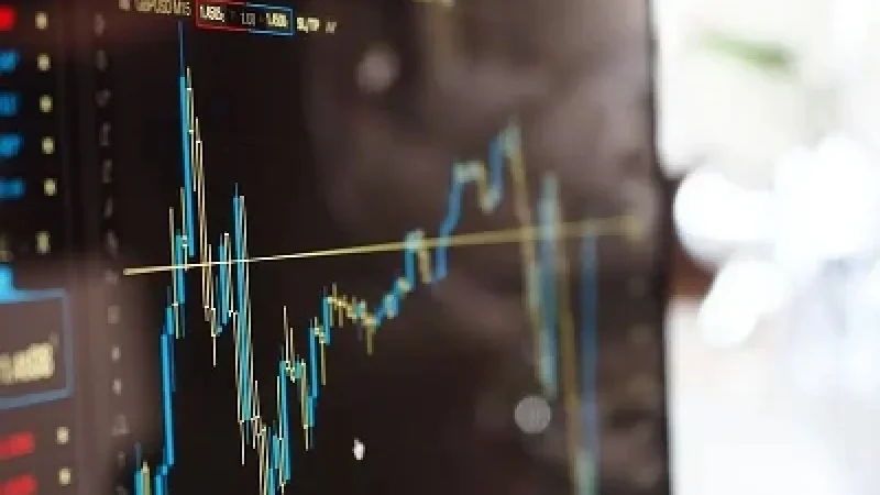 HOOD’s Transformation into Financial Giant Offers Opportunity Post-Valuation Correction