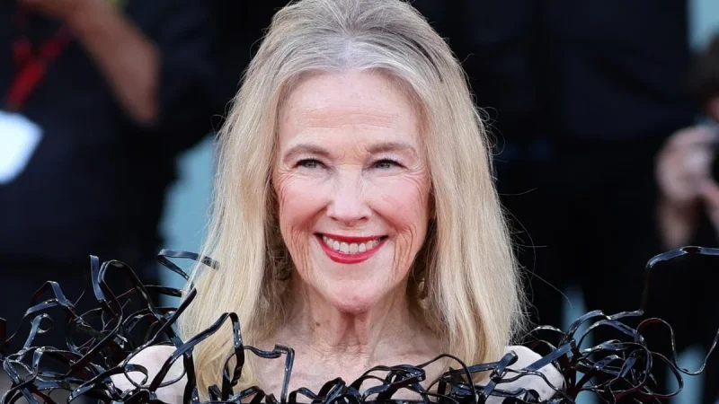 Catherine O’Hara death rumors spread online, but no confirmed cause of death has been released