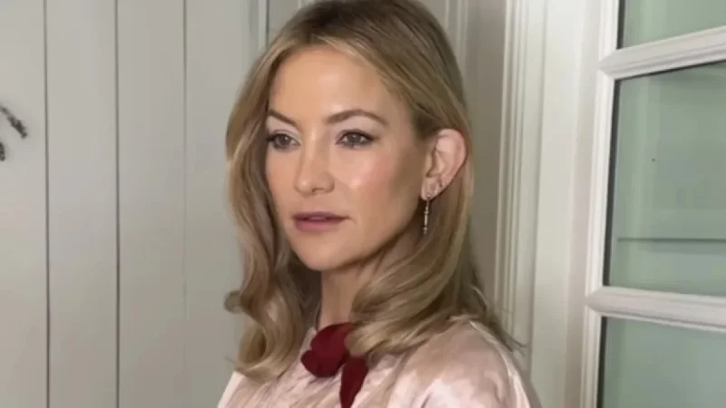 Kate Hudson, 46, Showcases Parisian Style and Winter Bath in France