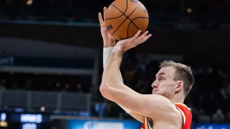 Lakers Acquire Hawks’ Luke Kennard to Bolster Shooting Skills