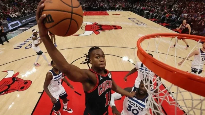 Timberwolves Acquire Ayo Dosunmu; Bulls Gain Rob Dillingham, Others: Sources