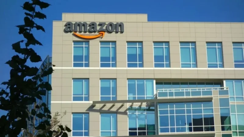 Amazon Shares Drop Following Q4 Earnings Report and AI Investment Forecast