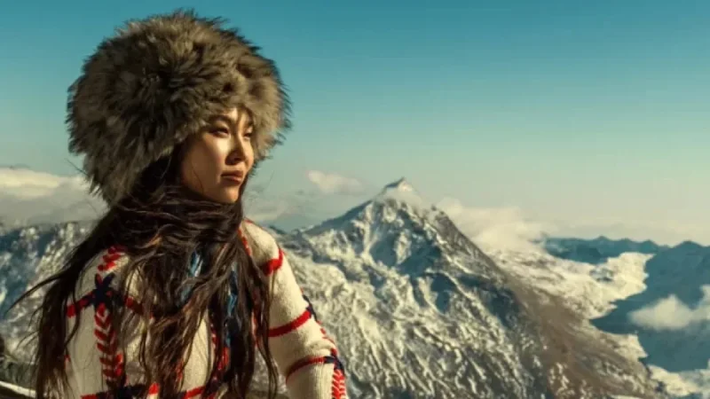 Chloe Kim Discusses Snowboarding Falls, Olympic Challenges, and Future Parenthood