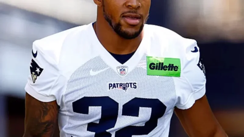 Patriots’ TreVeyon Henderson Marries Days Before Super Bowl