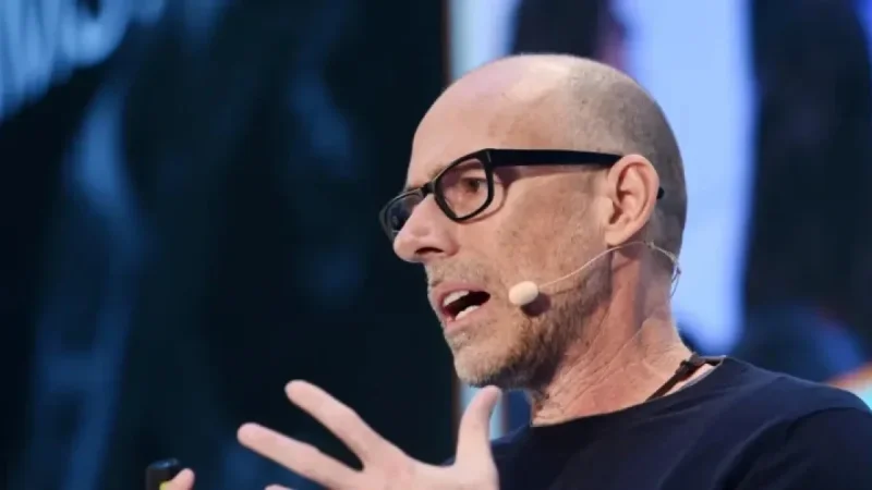 Scott Galloway Urges Americans to Boycott Big Tech for Enabling Trump
