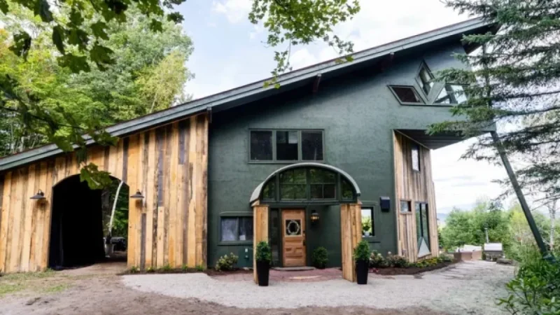 Vershire Couple Triumphs in HGTV’s ‘Ugliest House in America’ Contest